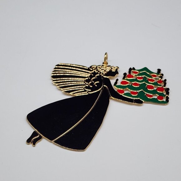 Metropolitan Museum of Arts MMA Brass Angel Holding Candles Christmas Ornament - Picture 2 of 7